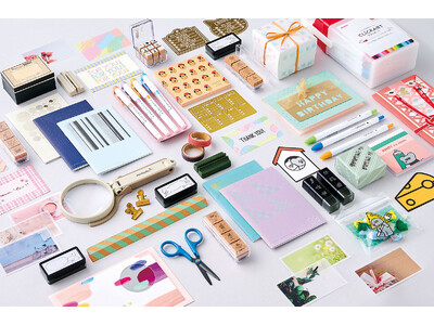 2025年締めくくりの一粒万倍日に運試し♪　フェリシモ文具店から、大好評の「ハピくじ」や「文具福袋」が登場。新年に向けて文具を新調して縁起を担いで！