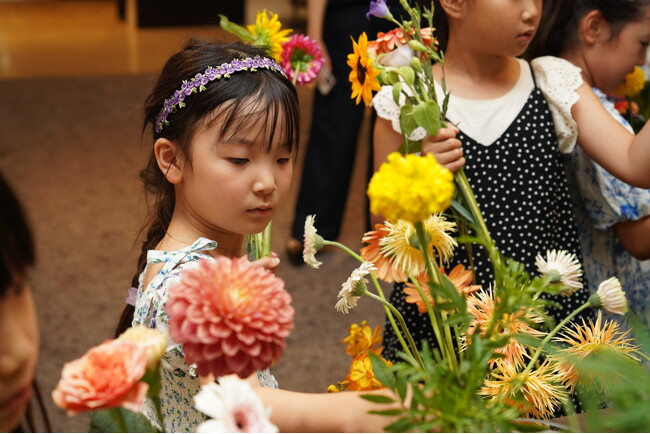 テイクアンドギヴ・ニーズが結婚式場で小学生に体験と学びを提供する『T&Gキッズプロジェクト』を過去最大規模で開催