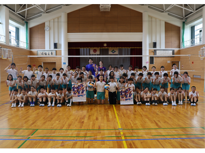 【PFUブルーキャッツ石川かほく】「勝負メシ」が給食に！ 選手がかほく市内小中学校を訪問