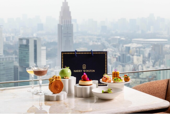パーク ハイアット 東京「ピーク ラウンジ」 “HARRY WINSTON’s New York” アフタヌーンティー