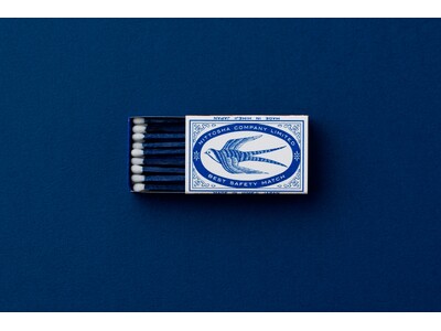 日本にマッチが誕生して150年、老舗マッチメーカー・日東社が、マッチのニュースタンダードを発表。『BLUE LABEL MATCH』全7種。11月に新発売。