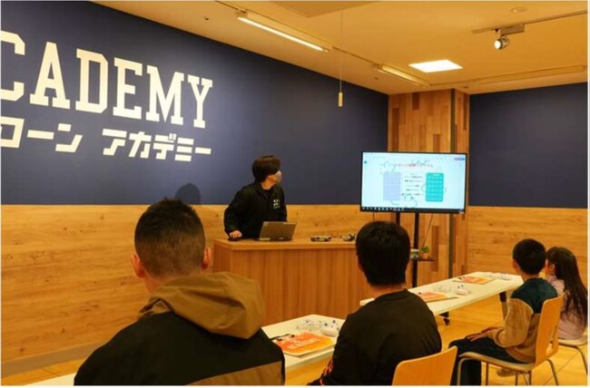 小中高生向けの新たな体験学習プログラム「アルピコドローン・ジュニアアカデミー」2025 年5 月始動