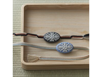 ジャスパー250周年記念 日本の美を引き立てるジャスパー製「帯留め アラベスク」発売（数量限定）