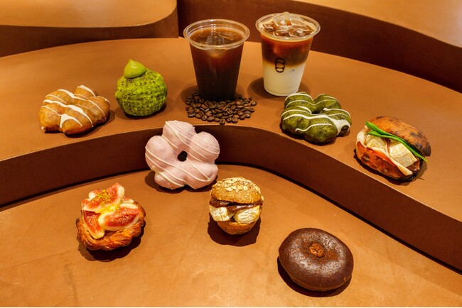 7月21日(火)博多駅前に生ドーナツ専門店【I'm donut ?】とベーカリーカフェ【dacō】2店舗同時オープン