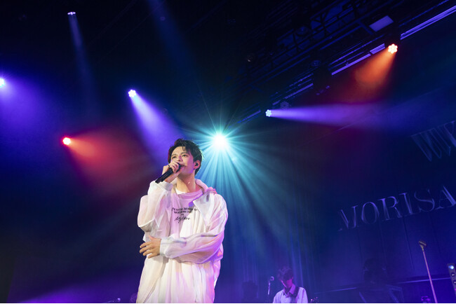 まもなく大阪公演開催！森崎ウィン、変わらぬ魅力と進化を見せる　『MORISAKI WIN LIVE TOUR ～MODULATION～』東京公演レポート到着！！！