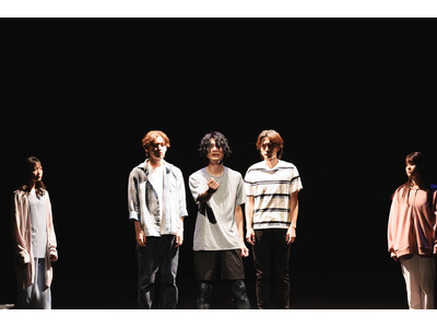 吉田修一・原作！脚本・演出 平塚直樹！若者たちの“リアル”を描く舞台『パレード』開幕！！