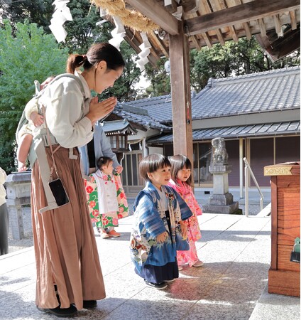 �t�H�g�X�^�W�I�^�[�g�����t����s�̎������B�x���{�݂Ƌ��͂��A���܎O�̂��o�����E�B�e������{