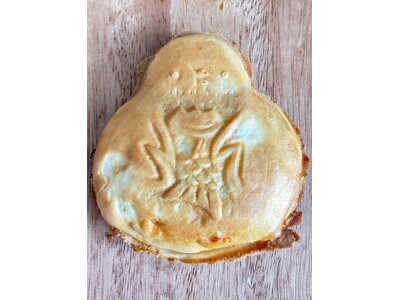 『米粉たい焼き えなが屋』がシマエナガの形をした【えなが焼き】を始めました!