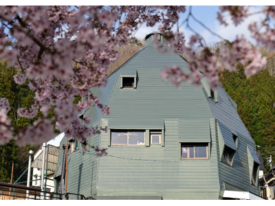 【野沢温泉村の魅力を五感で体感】重要文化財の特別な空間で、心身ともに満たされる体験を。湧水テントサウナと...