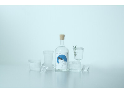 クラフトジンブランド『HOLON』から冬のシーズナルボトル「蜜柑のジン」が登場