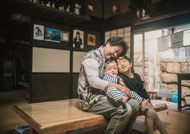 LōKȎԁ@xmtCtHgTʐ^ƉvWFNgyʐ^Ƃ̐VzؗYʐ^WuF~܂́~KUMANOv