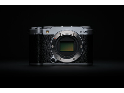 「Xシリーズ」で最軽量となる約355gの小型軽量ボディを実現　ミラーレスデジタルカメラ「FUJIFILM X-M5」新発売