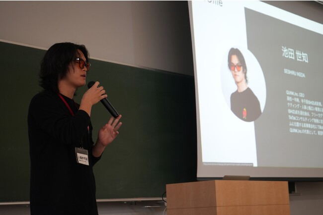 【デザインを効果的に活用する】学生起業家が経営戦略ゼミにて、デザイン未学習者に向けたインフォグラフィック講義（講義補助）を実施。