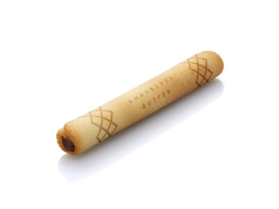 「福岡土産の新定番」あまおう菓子専門店「AMANBERRY（アマンベリー）」から、あまおうチョコをラングドシャで包んだロール菓子「アマンベリーバター」2025年12月12日（金）新発売。