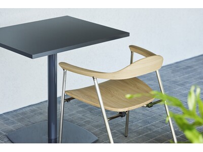 木製折りたたみチェア〈クロッサWOOD〉が「ウッドデザイン賞2025・林野庁長官賞（優秀賞）」を受賞