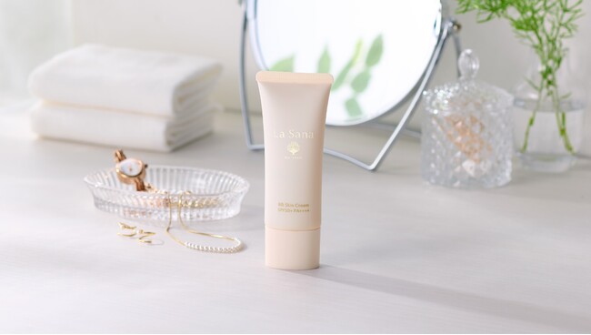 光を味方に1本で叶える、私らしい「美ツヤ肌」。『ラサーナ 海藻 BB スキンクリーム 』2026年3月2日(月) 新発売