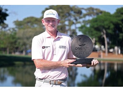 ブラント・スネデカー ブリヂストンゴルフのボールで米国男子ツアー10勝目！