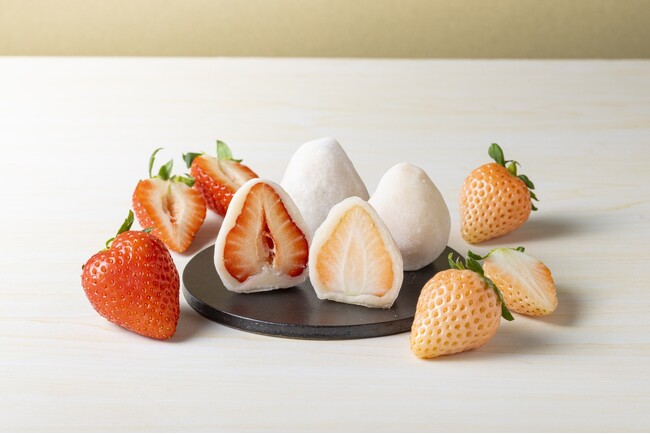 フルーツ大福 弁才天からお祝いごとに選ばれる、縁起スイーツ「白いちご大福」「紅白いちご大福セット」発売