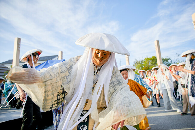 プレスリリース「【大阪・関西万博「いのちの遊び場 クラゲ館」】万博会場の「中核」いのちパークで誕生した新作能「時の輪」アーカイブ映像を公開」のイメージ画像