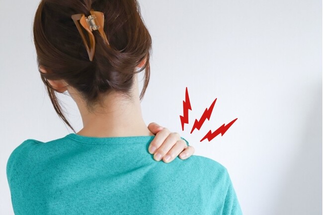 【調査】からだのコリや痛みの実態とみんなの対処法　7割の人が日常的にコリや痛みを実感！　対処法「ストレッチ」が最多。次いで「入浴」、「自分で揉む」