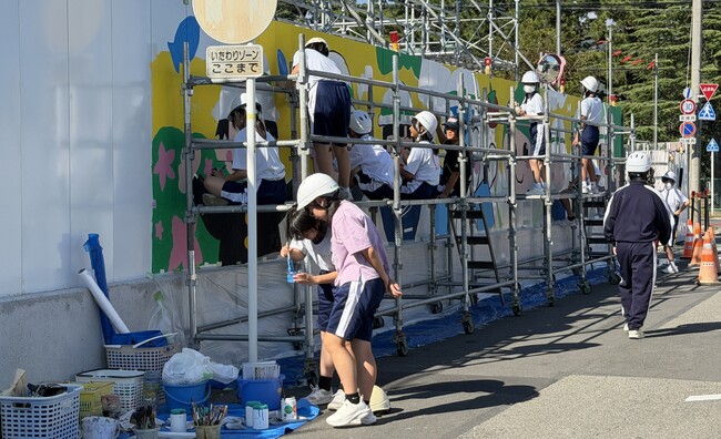 中学生20人に、本物の工事現場の課題を預けた橋本組