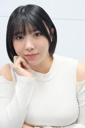 Iカップ現役薬剤師グラドル「三橋くん」無加工写真集に密着！