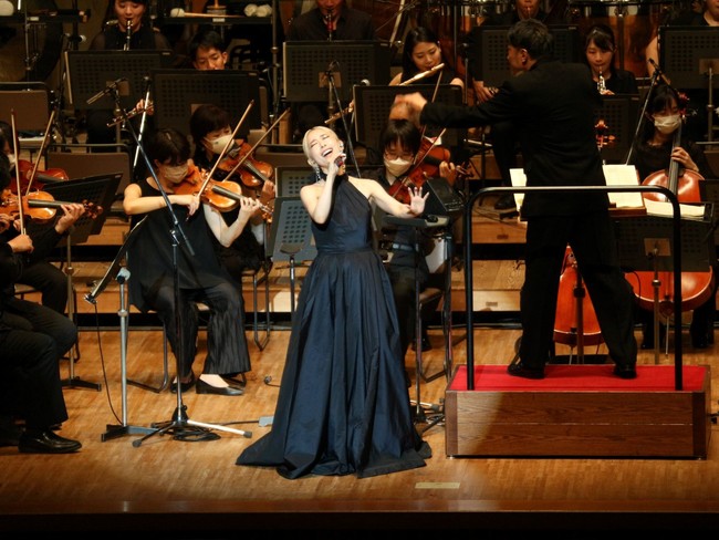 ~AnLcsŃI[PXgwĔMϋq𖣗Iŵ悤ȏŉ̂邱Ƃ͐_lꂽMtgx