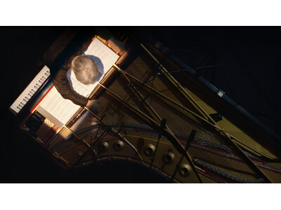 【坂本龍一】3 月公開『Trio Tour 2012』予告映像＆追加場面カットを公開！中学生以下を対象とした特別料金「キズナプライス」実施も！