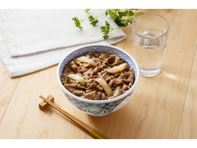 血糖値の上昇を抑える、吉野家の“トクホ”牛丼の具をオンラインストアで販売
