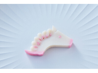 かまぼこ1切れが干支アートに。鈴廣の“かまぼこソムリエ”考案。2026年「午」飾り切りを公開