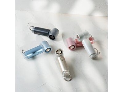 汗を瞬時に吹き飛ばす! ジェット級の涼風。5色のニュアンスカラーで彩る夏のスタイル