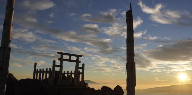 なぜ「海の日」に山を祀るのか？――標高2000m、“天空の社”で挑む新しい祈りのカタチ