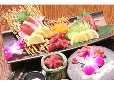 100％純国産。契約牧場「佃牧場」の馬刺し5部位を味わう夏限定企画を開催｜純国産馬刺しと朝引き鶏 にほんいち 大阪堺筋本町店