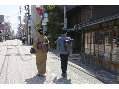 職人技で和装にも合う鞄作り。"鞄のお医者さん"として頼られる千住の工房「渡邊鞄」。高齢化社会で需要が増える「ウロバッグカバー」と、お祭りにぴったり「のれんバッグ」を、舎人公園千本桜まつりで披露！