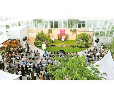 【5/11～】横浜市役所がバラで包まれる「ローズフェア with 趣味の園芸」を開催！最新のバラ紹介や母の日のプレゼントにぴったりなフラワーアレンジ体験などを同時に楽しめます。