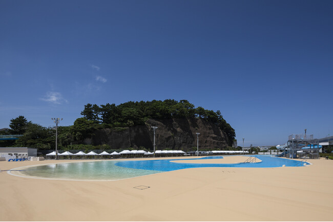 今年も横浜市営交通で本牧市民プールに行こう！～夏得バスチケットを発売します～