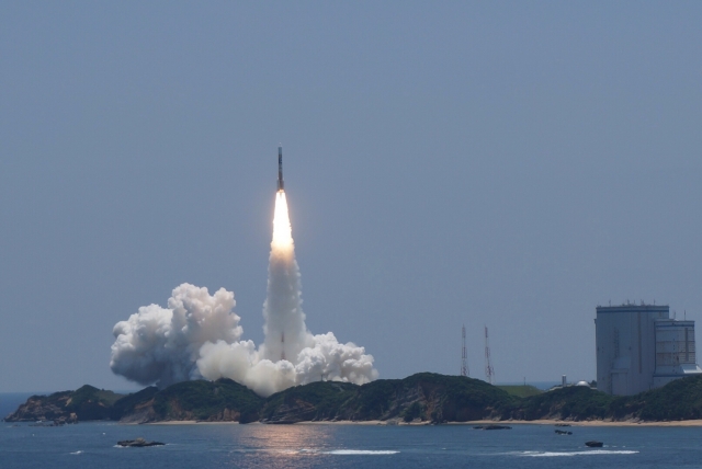 「未来の宇宙事業の担い手に」H3ロケット打上げ現地視察ツアーに、鹿児島の子供たちを招待