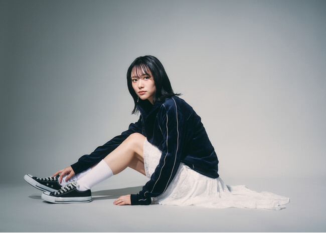 力強さと繊細さをあわせ持つ歌声で心を揺さぶるシンガーソングライター「栞寧」ニューシングル「涙の箱」4/17（金）リリース。