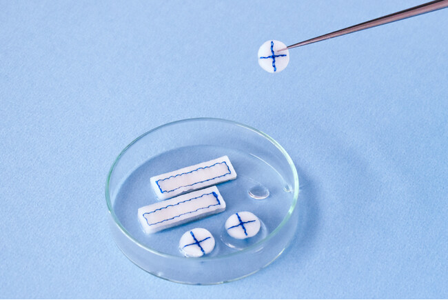 【新製品】悪性脳腫瘍の再発予防を目指す治療PDTの実施を支える医療機器「PDTシートII」7月1日発売（河野製作所）