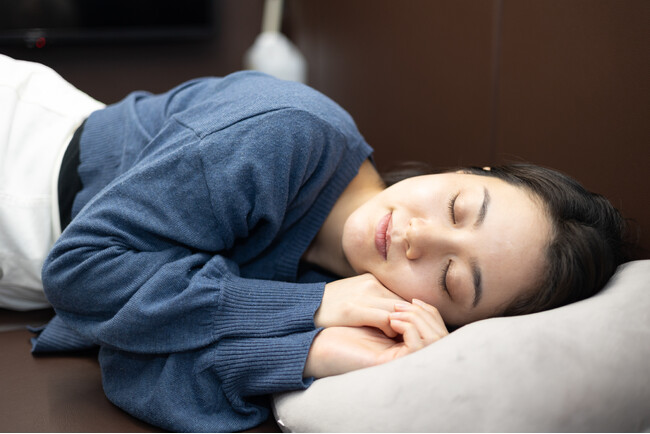 【国内最安値級！90分2名1,980円】三鷹駅徒歩3分の無人酸素カプセル×コワーキング「サンキュア」がブラックフライデー開催