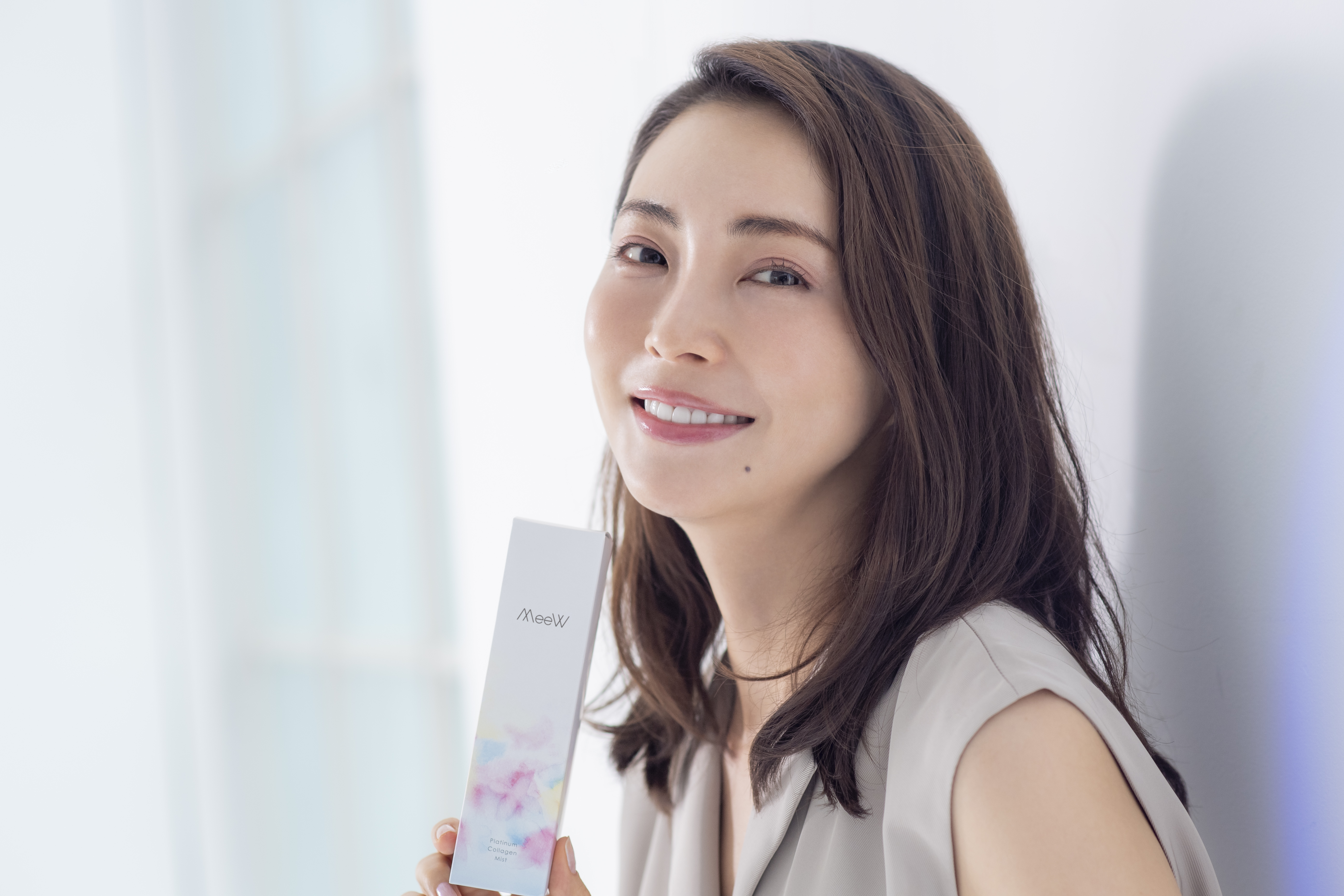押切もえさん×ビューティガレージ共同開発、美容サロン専売品として「ミーウ　プラチナコラーゲンミスト」を新発売