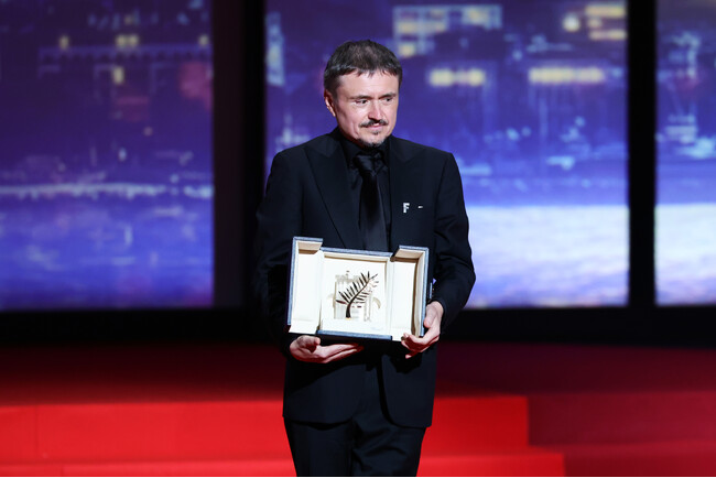 【Chopard】ショパールが“第七芸術”に捧ぐ、ハイジュエリーのマスターピース「パルム・ドール」。　受賞作はクリスティアン・ムンジウ監督『Fjord（原題）』。