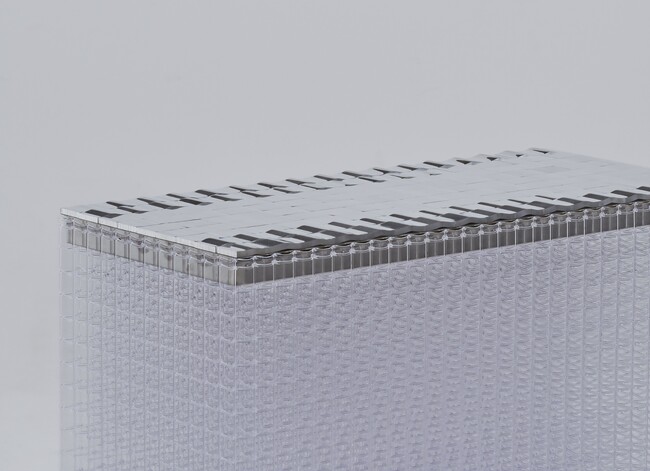 プレスリリース「デザインブランド「130」が、DAIKANとの協働により《FLUX TABLE》をミラノデザインウィーク2026で発表」のイメージ画像