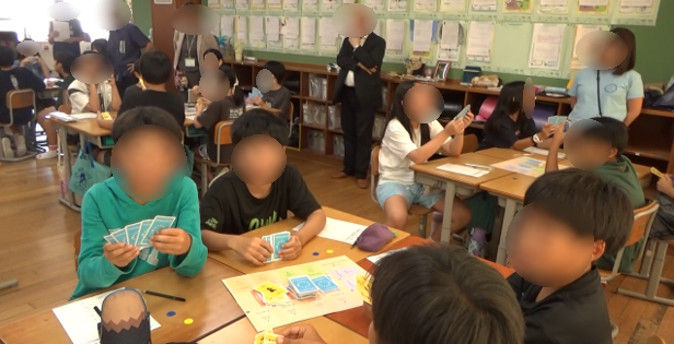 沖縄県内の小・高校で「子ども未来キャリア」を活用した公開体験授業を実施