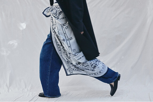 【アッシュプラスエリオトロープ】マニプリ＜コットンシルクストール120＞メドウバンダナの限定色を4月上旬から展開予定