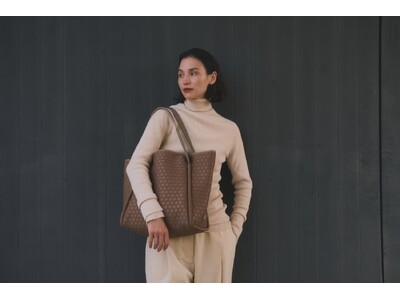京都の老舗バッグメーカー枡儀、バッグブランド『LAQUOH』の新ミューズにシンガーソングライター・ジュリアショートリード氏を迎え、新作コレクションを発表