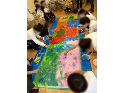 「おかやまインクルーシブフェスティバル2026」プレ事業の一環として、岡山県内の特別支援学校の児童・生徒とコラボレーションで表町商店街オリジナルアートタペストリーを制作！