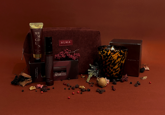 『マグダラのマリア』よりインスパイア──女性支援を掲げるALMA（アルマ）が贈る、心を満たすクリスマスコフレ「MARIA MAGDALENA HOLIDAY GIFT」が登場