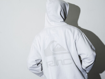 【RHC ロンハーマン】QUIKSILVERとの初コラボレーションが実現！ダブルネームロゴを落とし込んだコレクションが4/5(土)より発売。