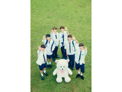 K-POP アイドル The Wind 3rd Mini Album ‘Hello : My First...